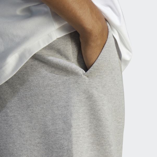 Adidas Short Gris Moyen En Molleton à Gros Logo Essentials