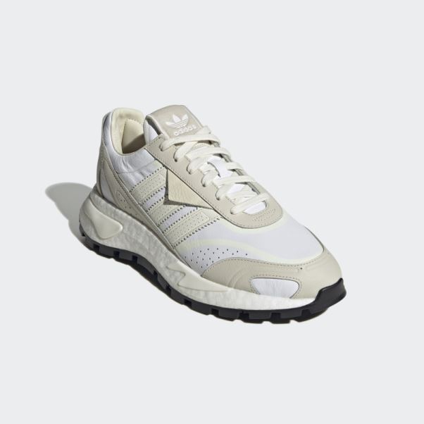 Chaussure Adidas Retropy P9 Blanche