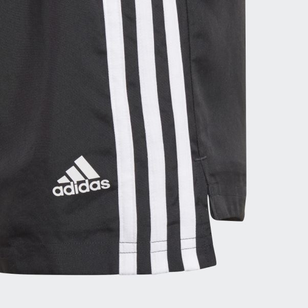 Adidas Conçu Pour Déplacer 3-stripes Short Noir